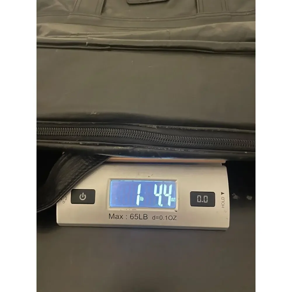 Tumi Black 21